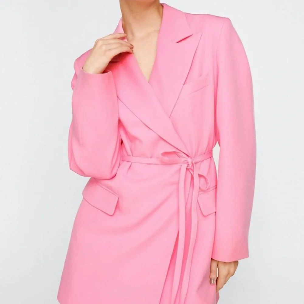 Tie Waist Tailored Blazer Dress - Picture 3 of 8
